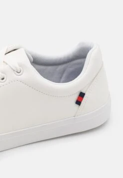 Pier One Unisex - Sneakers Laag - White 11 Pier One Unisex - Sneakers Laag - White -Pier One 1e08045fec014ab382da64da74b462a7