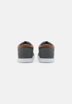 Pier One Unisex - Sneakers Laag - Grey 8 Pier One Unisex - Sneakers Laag - Grey -Pier One 4b65cf34cf5e47c0a6efdc07f3d8fa53