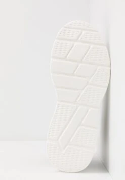 Pier One Sneakers Hoog - Black/White -Pier One 52b5e07059e148baa03e0194b33ba8c5