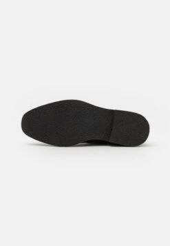 Pier One Unisex - Sportieve Veterschoenen - Black 10 Pier One Unisex - Sportieve Veterschoenen - Black -Pier One 630f2d4f28914527a4d5b7800bf92495