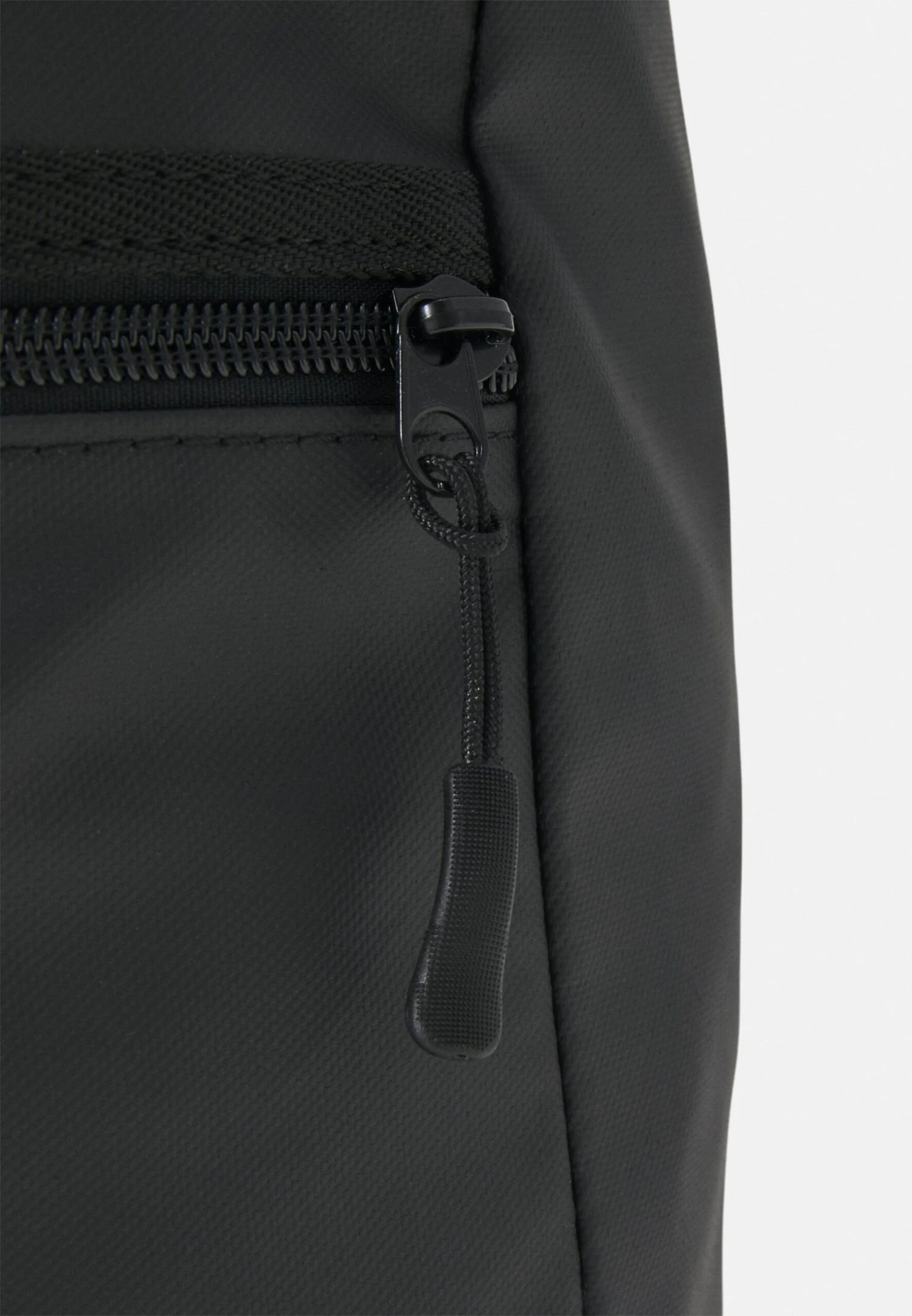 Pier One Tarpaulin Water Repellent Unisex - Rugzak - Black 4 Pier One Tarpaulin Water Repellent Unisex - Rugzak - Black - Afbeelding 4