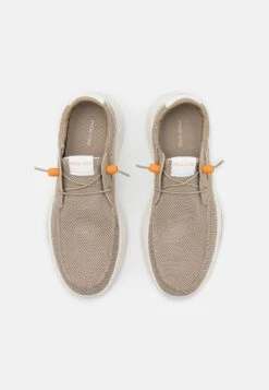 Pier One Sneakers Laag - Beige -Pier One e1e11fb9800f406ebbfc2036aeac7718